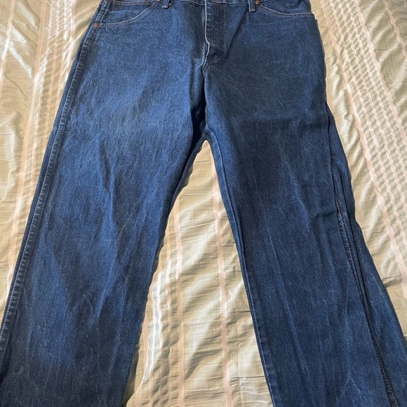 Wrangler 36x32 worn maybe twice. Smoke free home - Picture 2 of 3